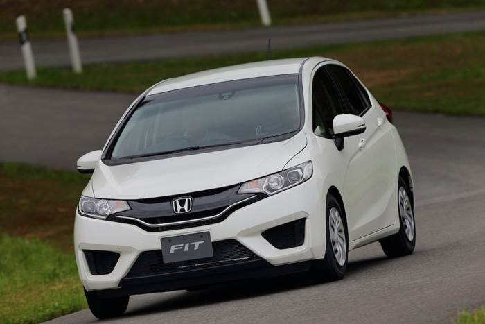 Honda Fit Hybrid 2016