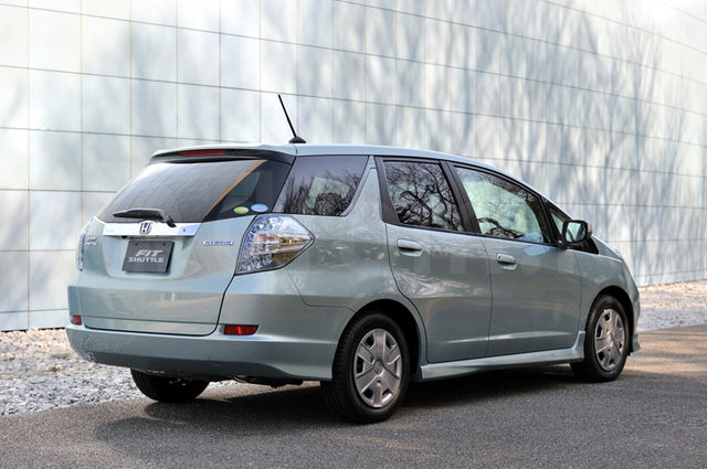 Honda Fit Shuttle Hybrid