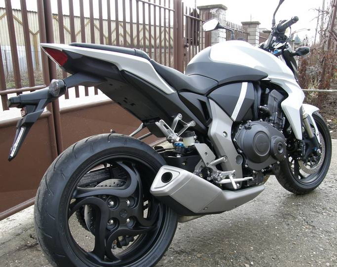 Honda Hornet 1000