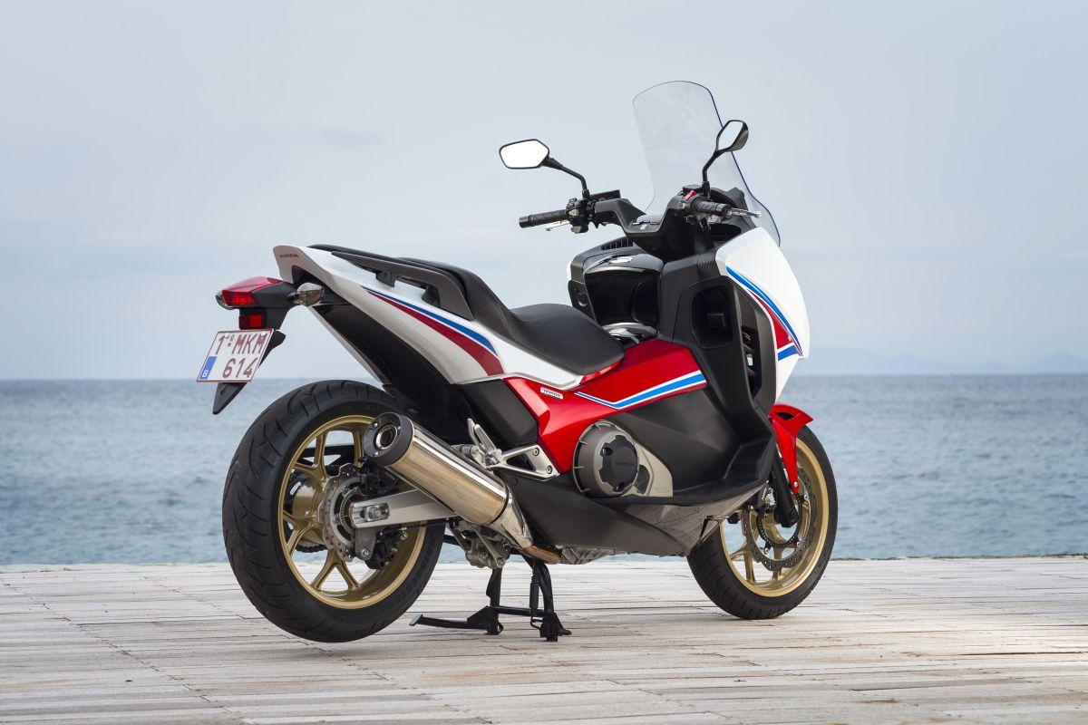 Honda Integra 750