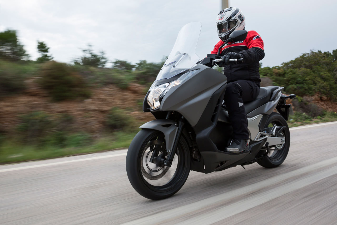 Honda Integra 750