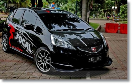 Honda Jazz Modified