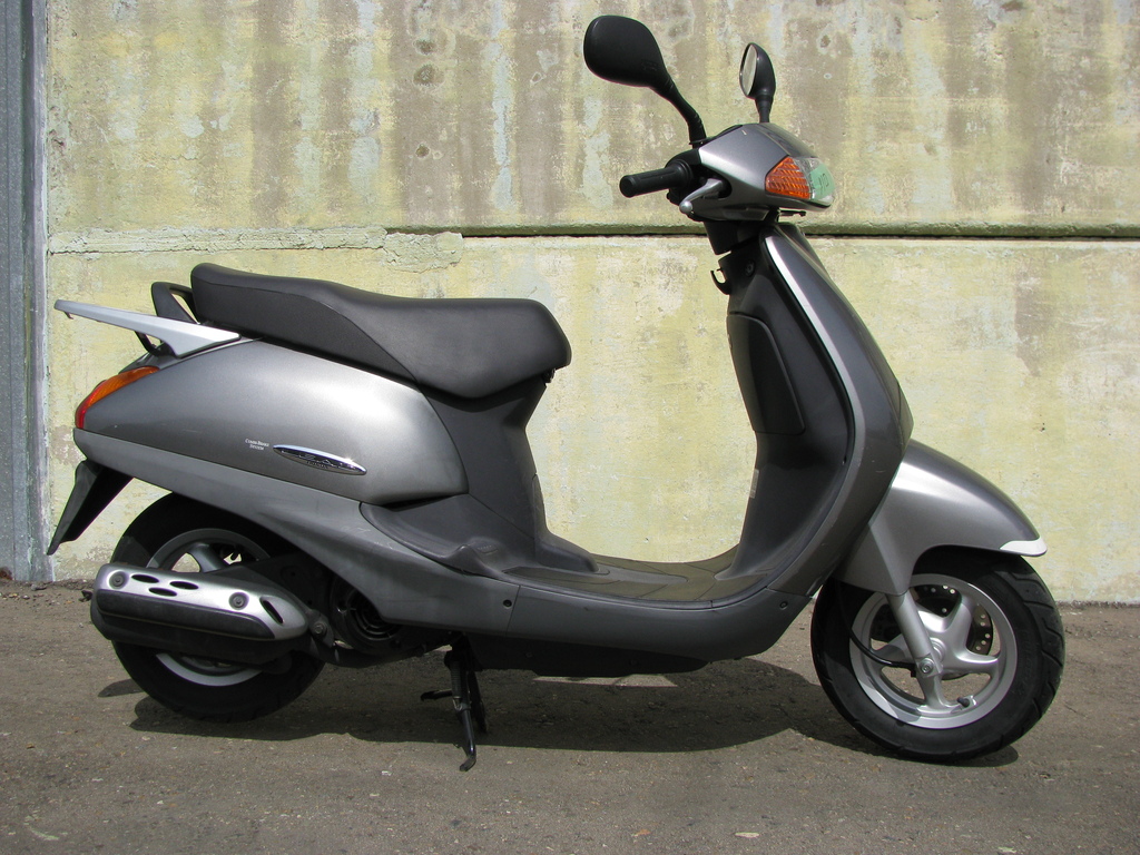 Honda Lead 100