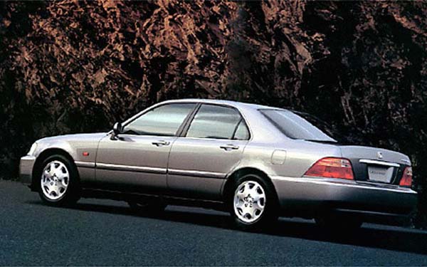 Honda Legend Sedan