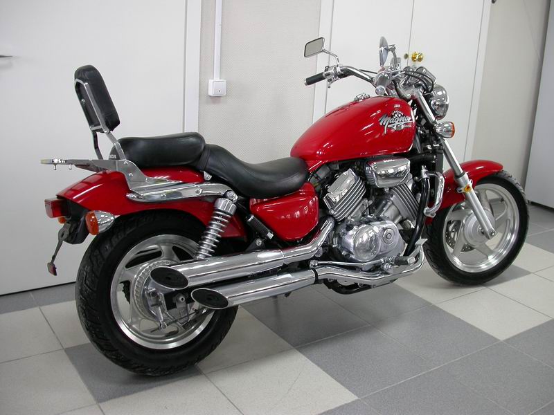 Honda Magna 750
