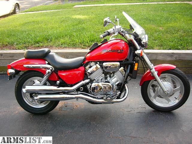 Honda Magna Vf750c