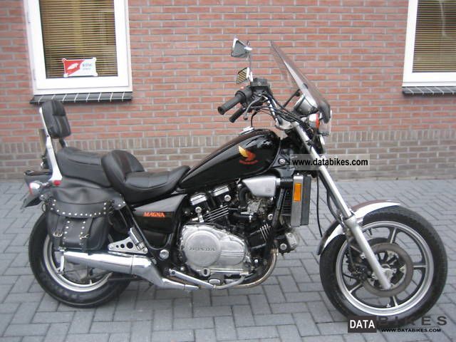 Honda Vf 700 C Magna