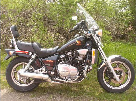 Honda Vf 700 C Magna