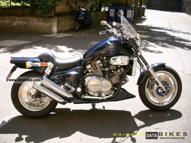 Honda Vf 700 C Super Magna