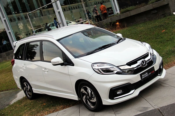Honda Mobilio Modified