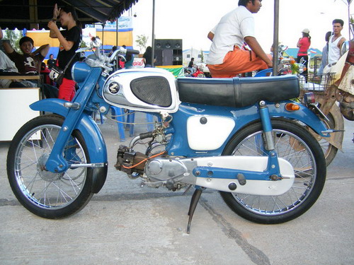Honda C