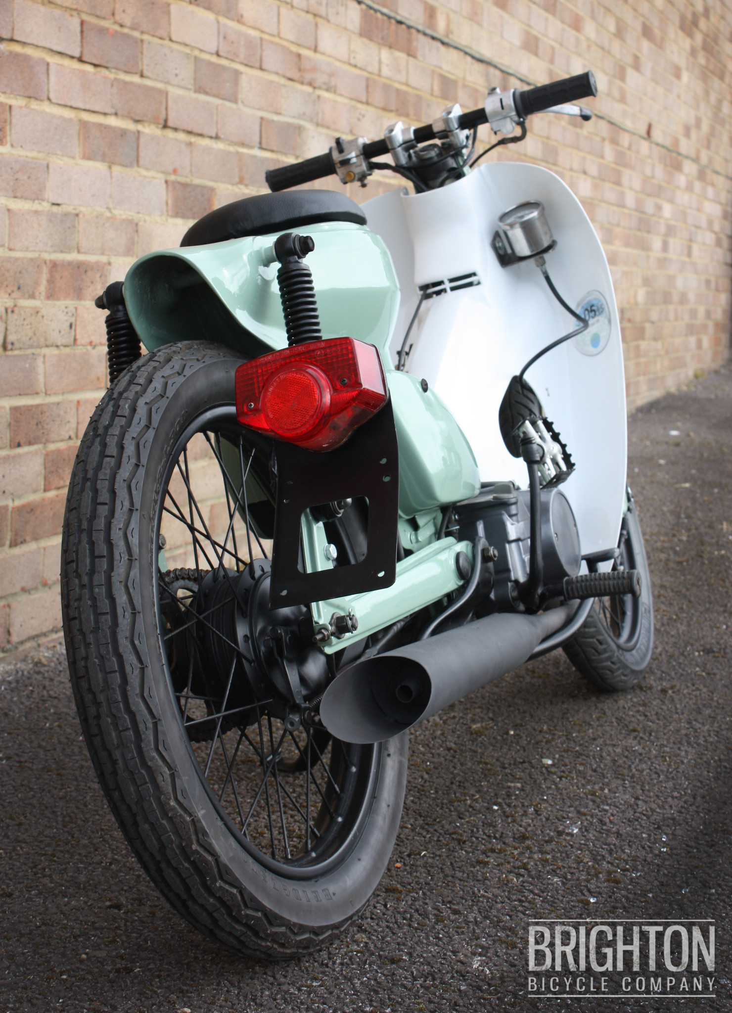 Honda C90