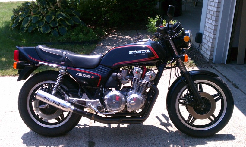 Honda Cb750f