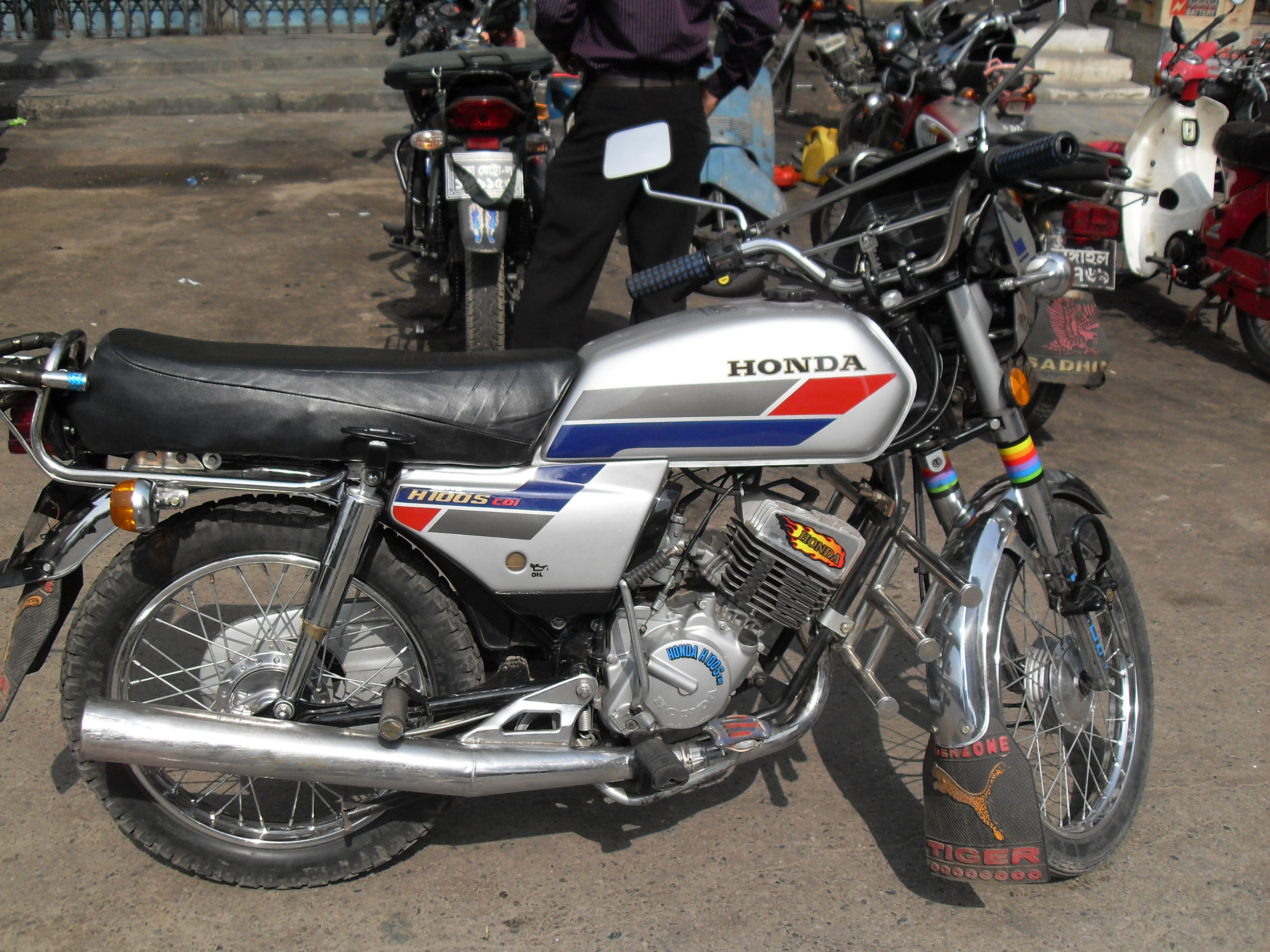 Honda H100