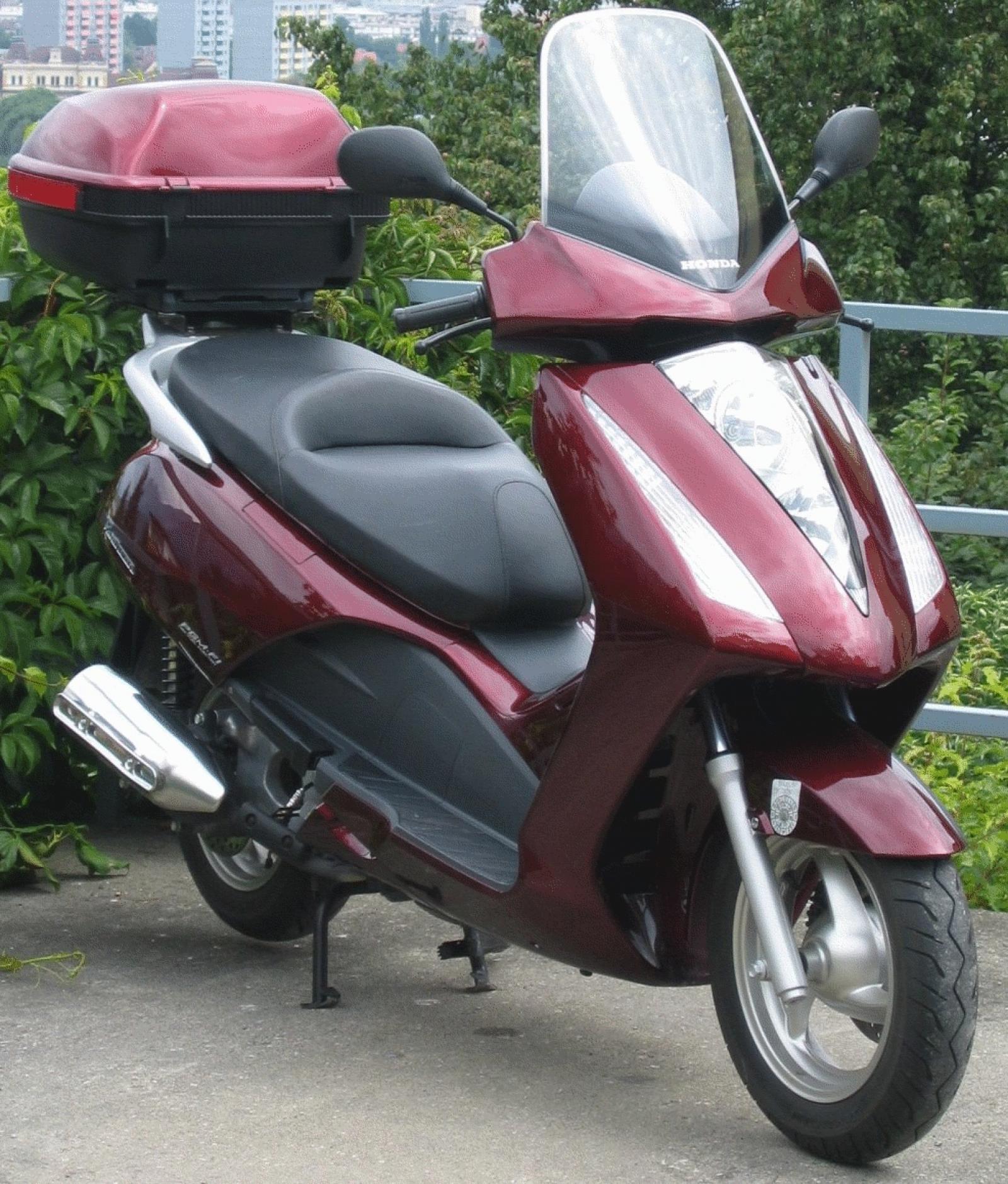 Honda Pantheon