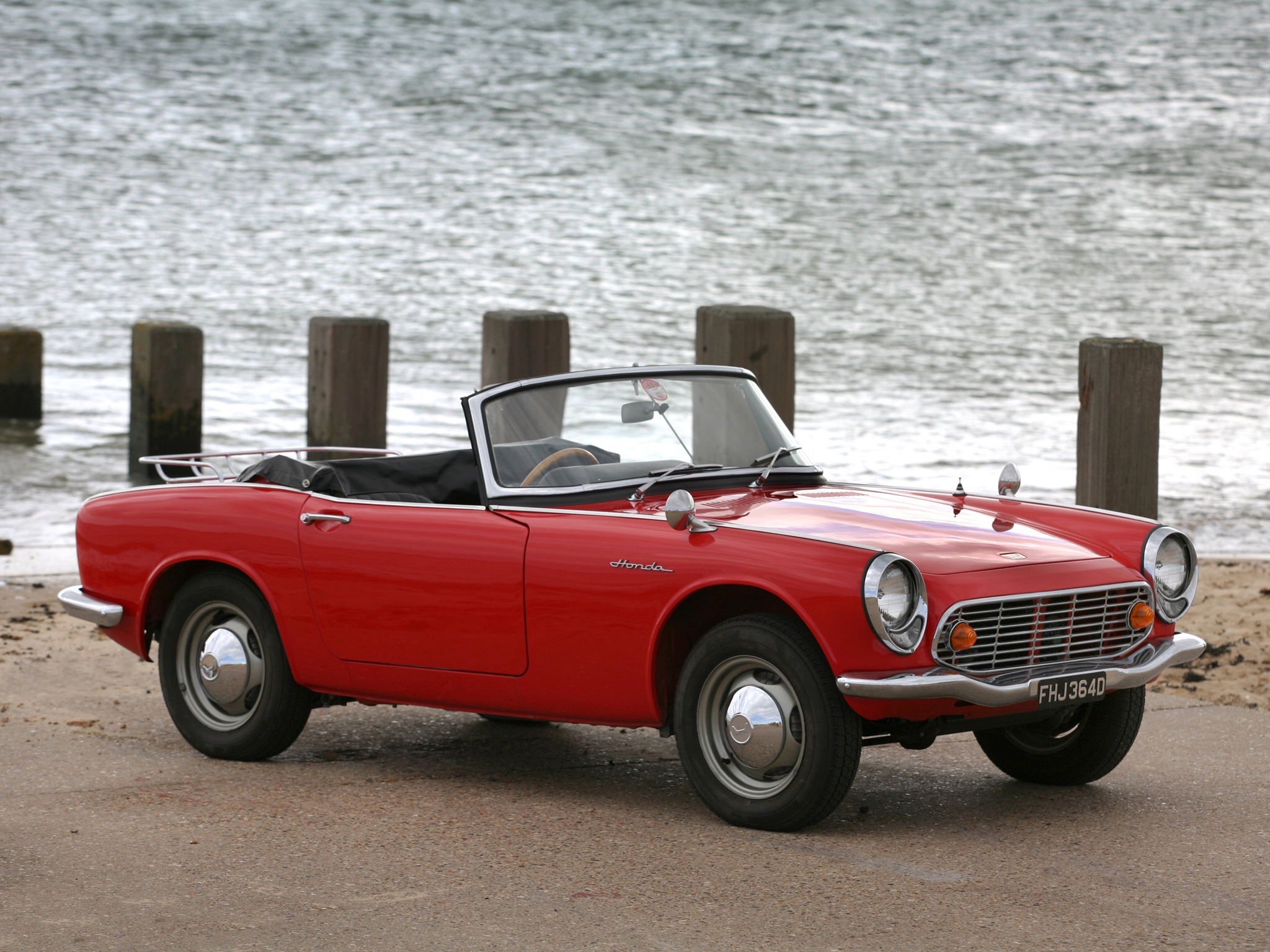 Honda S600