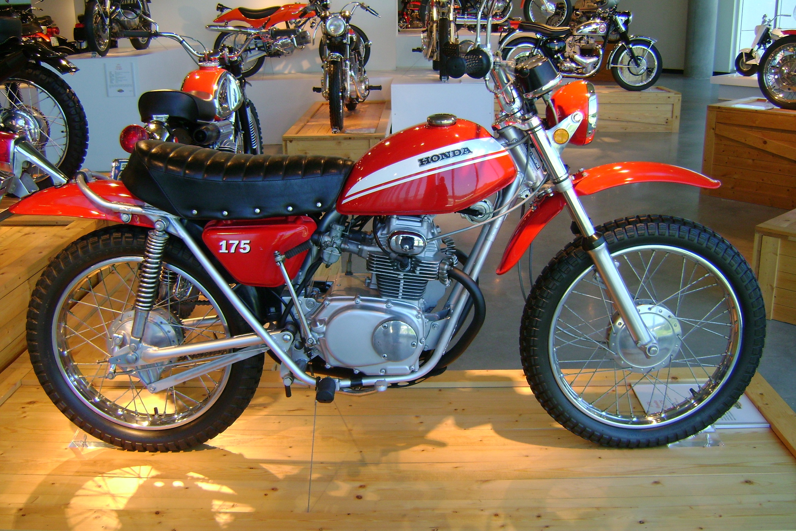 Honda sl175
