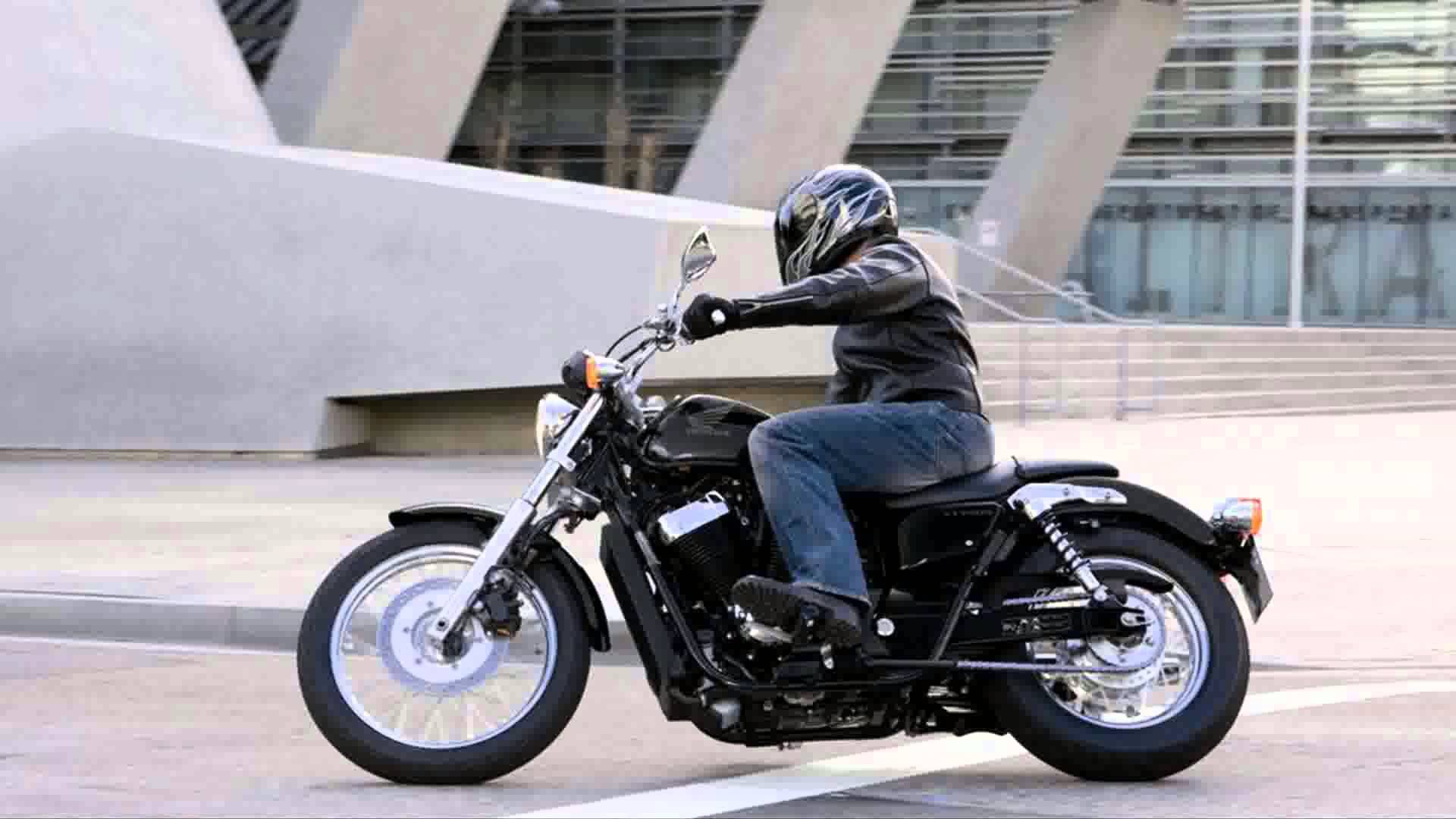 Honda Vt750s