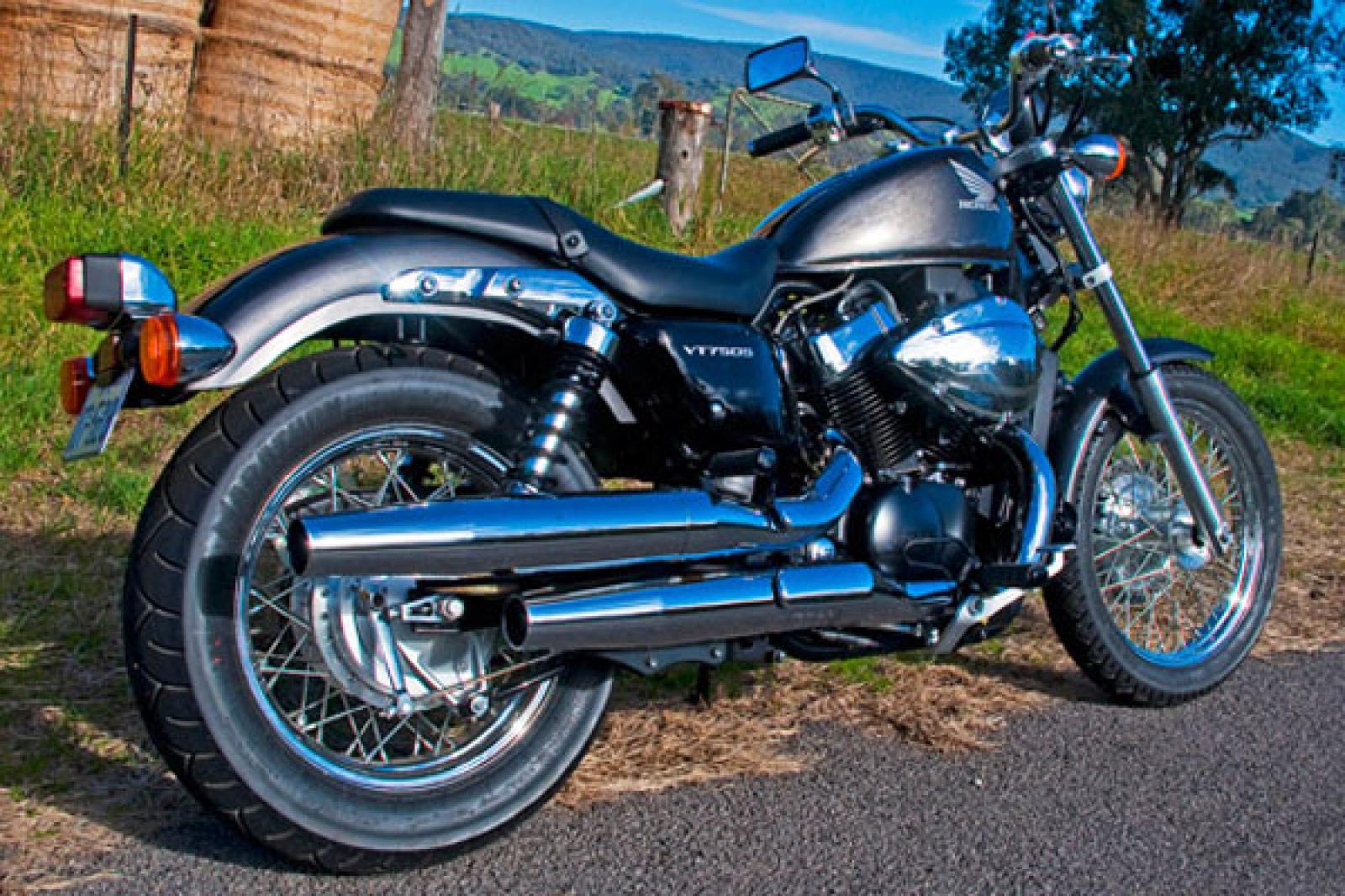 Honda Vt750s