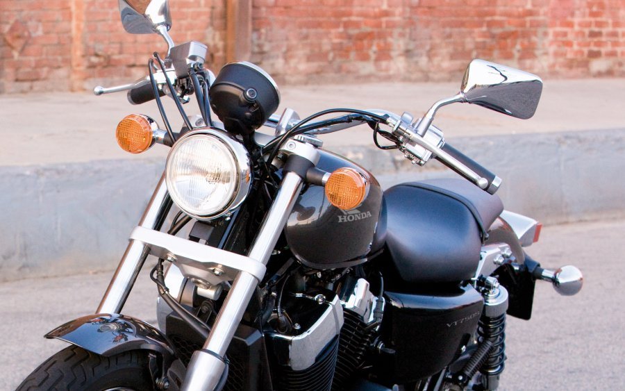 Honda Vt750s