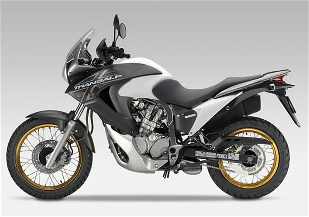 Honda xl700v