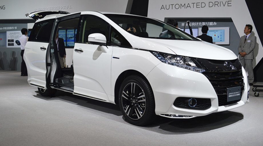Honda Odyssey Hybrid Minivan