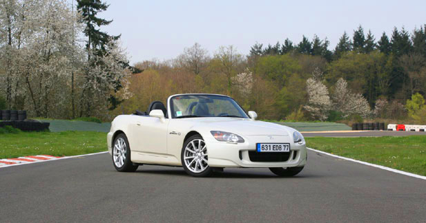 Honda S2000 2.0 Vtec