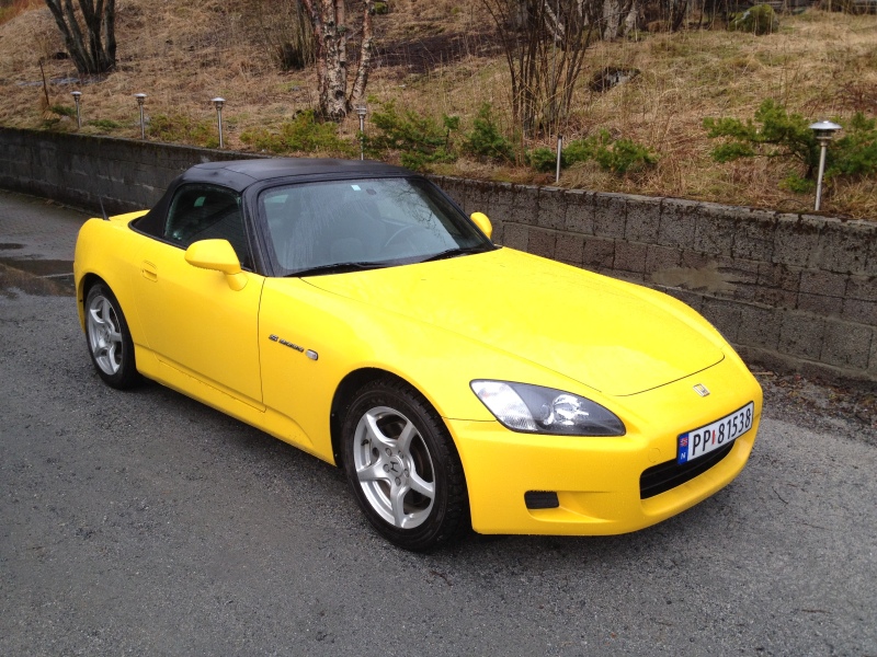 Honda S2000 Yellow