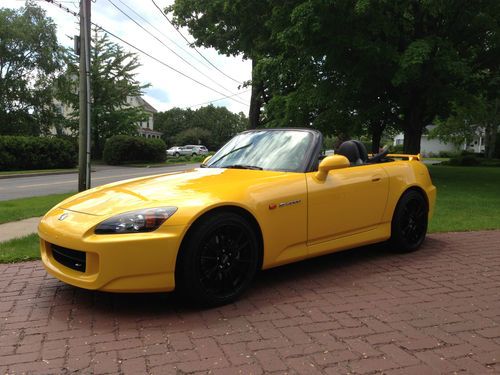 Honda S2000 Yellow