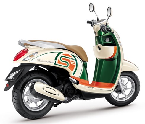 Honda Scoopy 2013