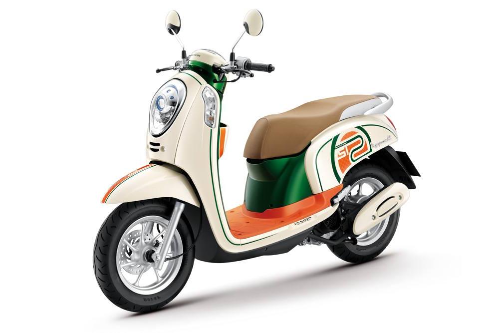 Honda Scoopy 2014