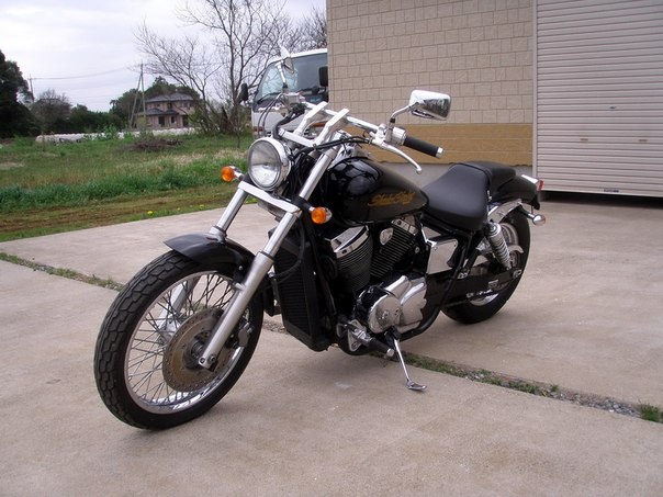 Honda Shadow Slasher 400