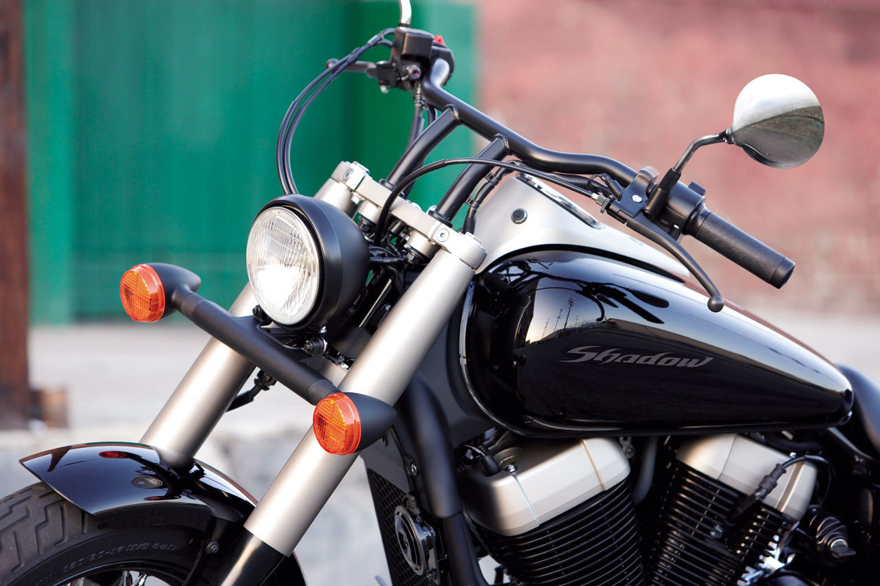 Honda Vt750c2b Shadow Black Spirit