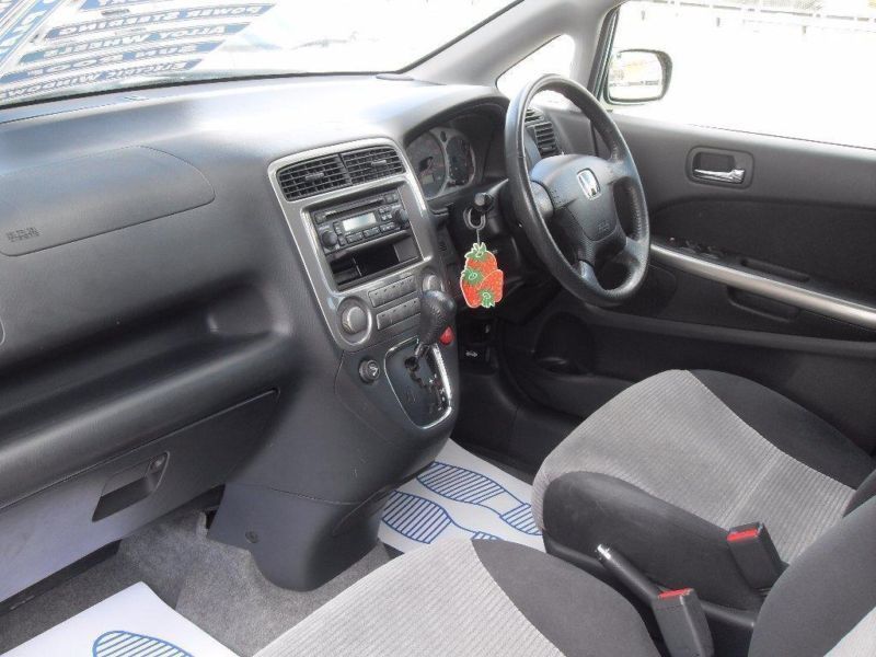 Honda Stream 2.0