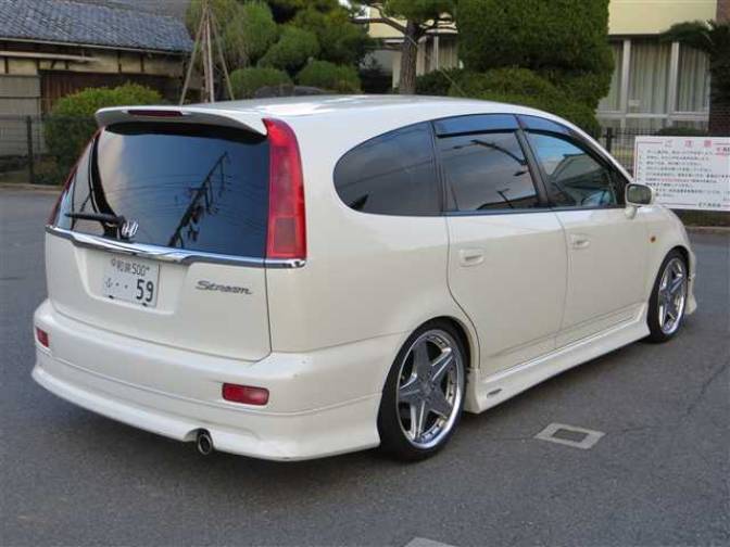 Honda Stream 2000