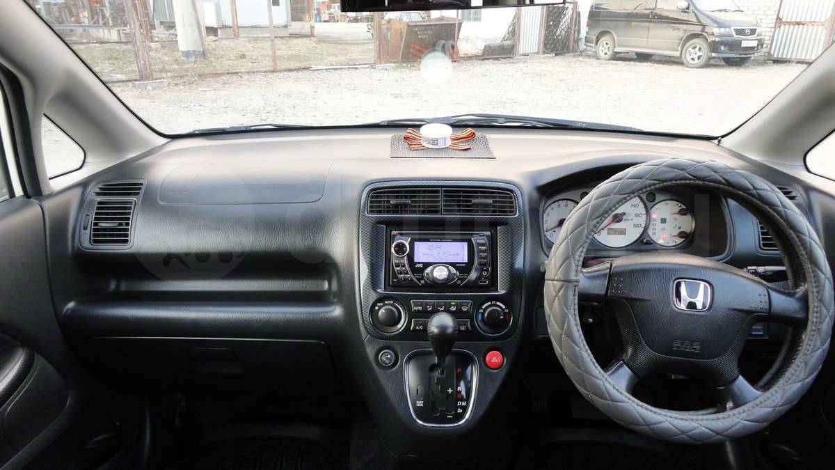 Honda Stream 2001