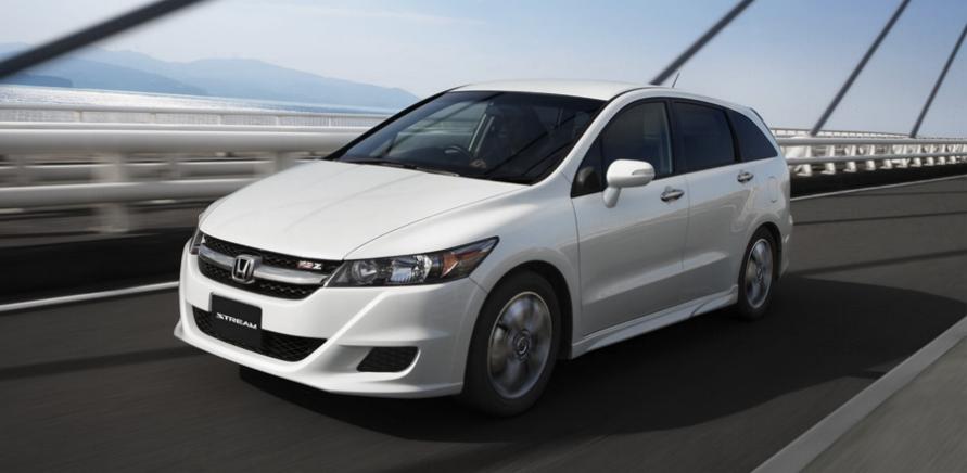 Honda Stream Rsz 2012