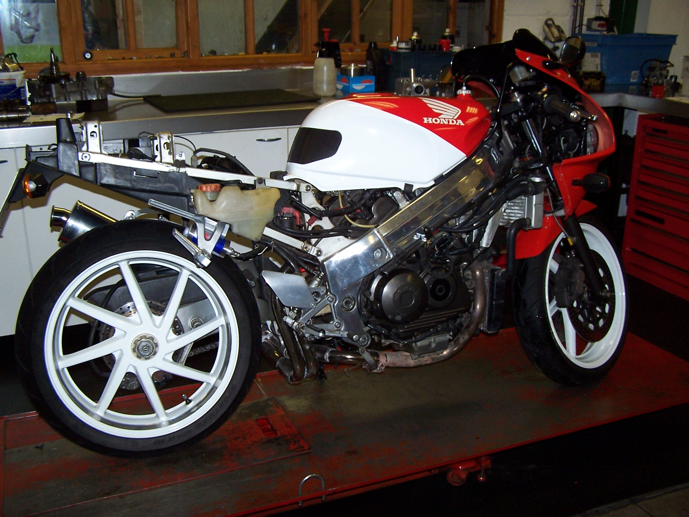Honda Vfr 400 Nc 30