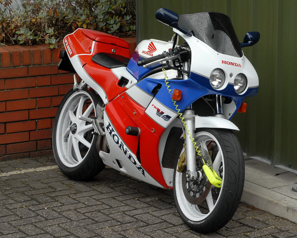 Honda Vfr 400 Nc 30