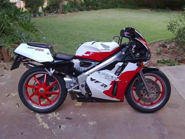 Honda Vfr 400 Nc 30