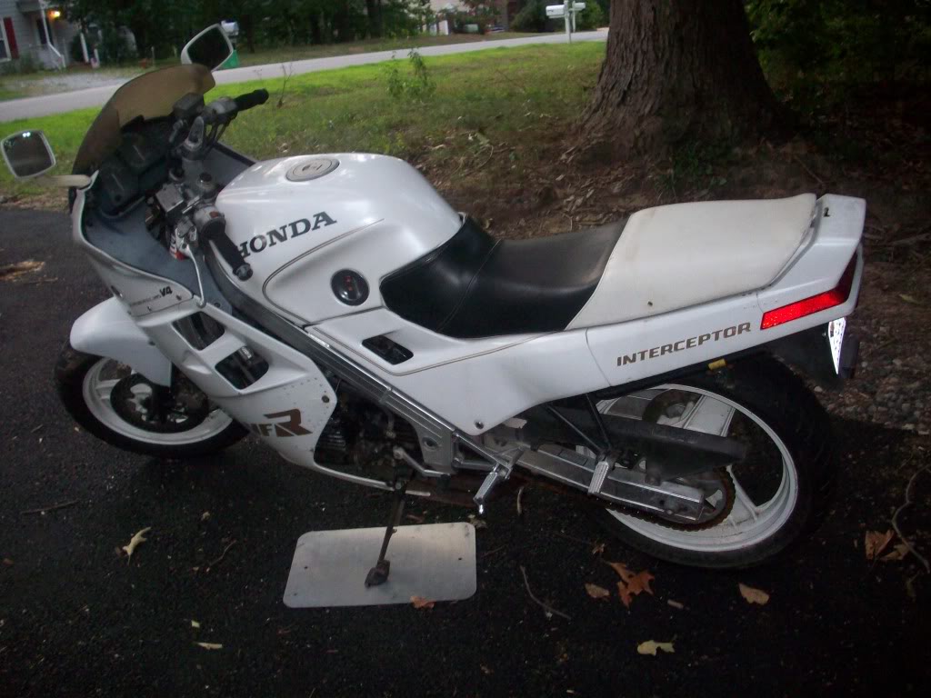 Honda Vfr 700 Interceptor