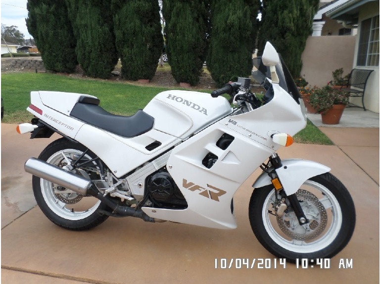 Honda Vfr 700 Interceptor Honda Vfr 700 Interceptor