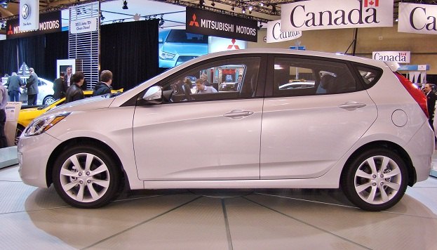 Hyundai Accent 4 Door Hatchback