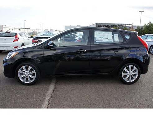 Hyundai Accent 4 Door Hatchback