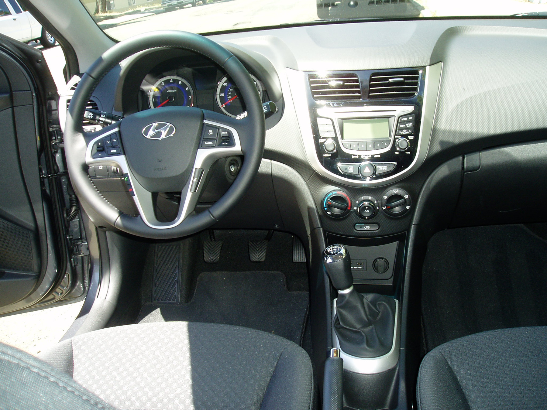 Hyundai Accent 5 Door Hatchback