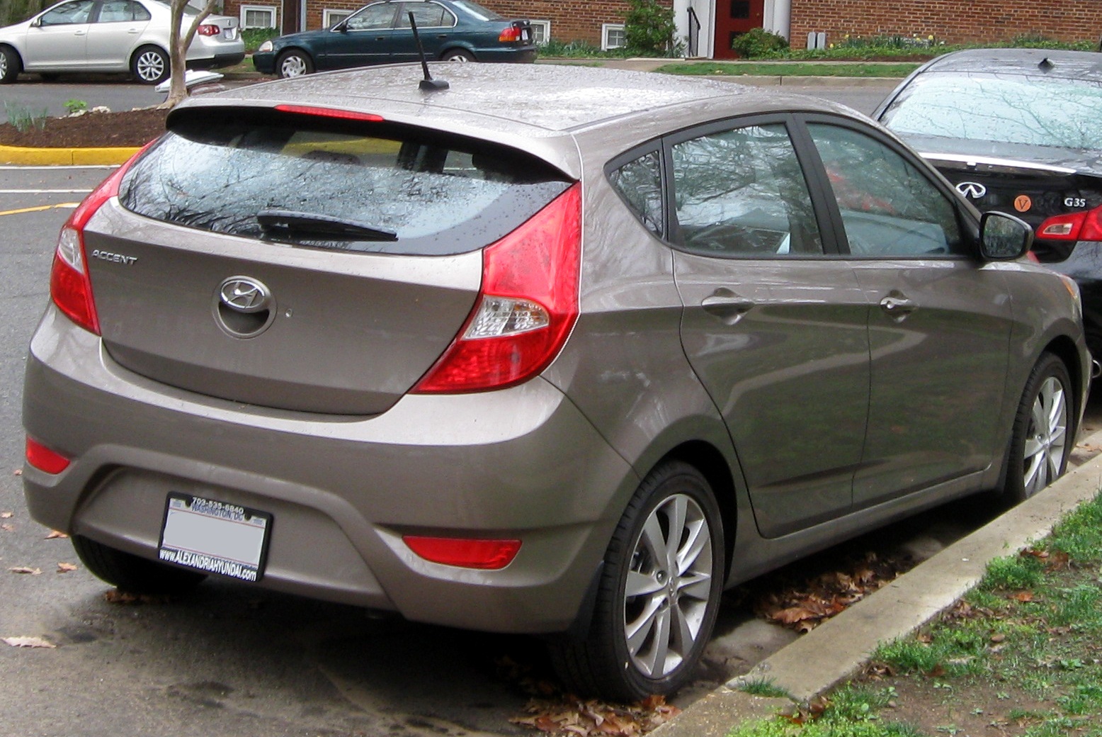 Hyundai Accent 5