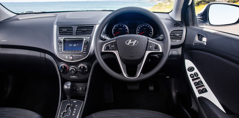 Hyundai Accent At
