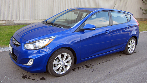 Hyundai Accent Dazzling Blue