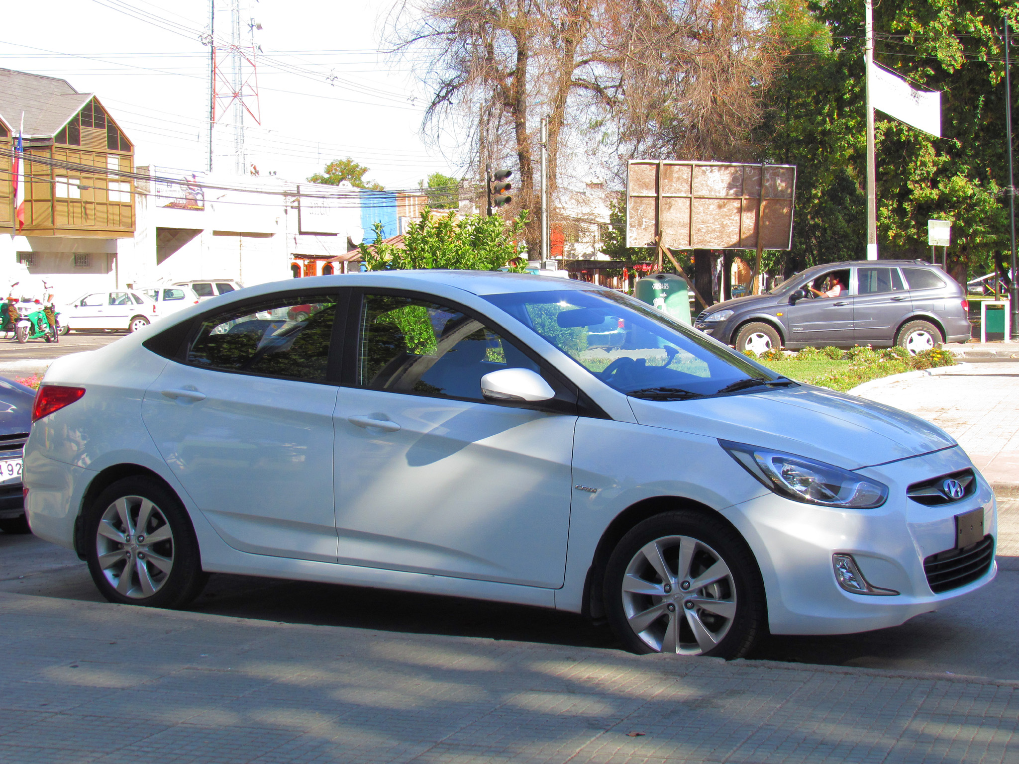 Hyundai Accent Gls 2013