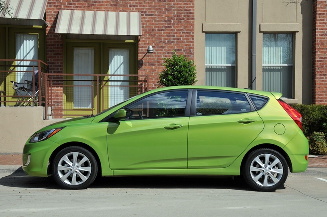 Hyundai Accent Green